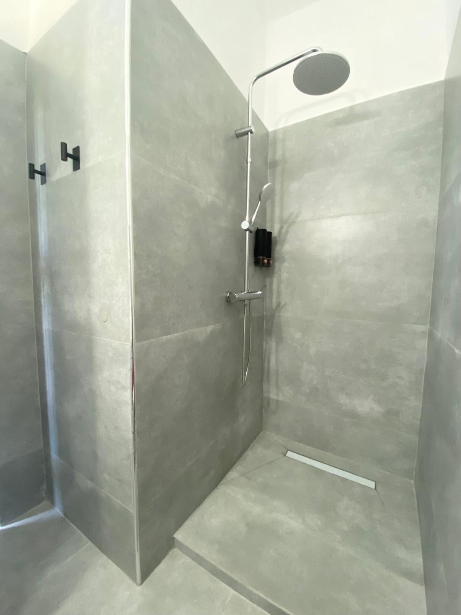 Navy Apartment With Mountain View &Private Parking Vatos Ngoại thất bức ảnh